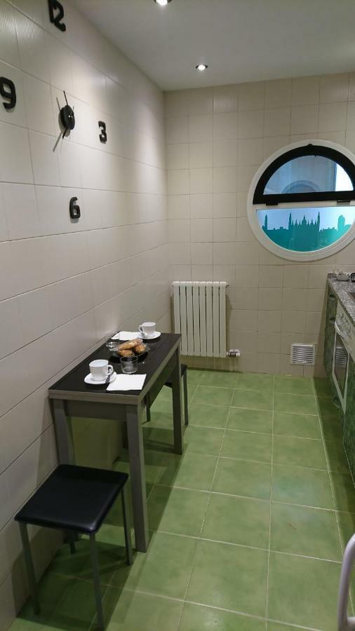 Apartamento Dean Dos Catedrales Zaragoza Exterior foto