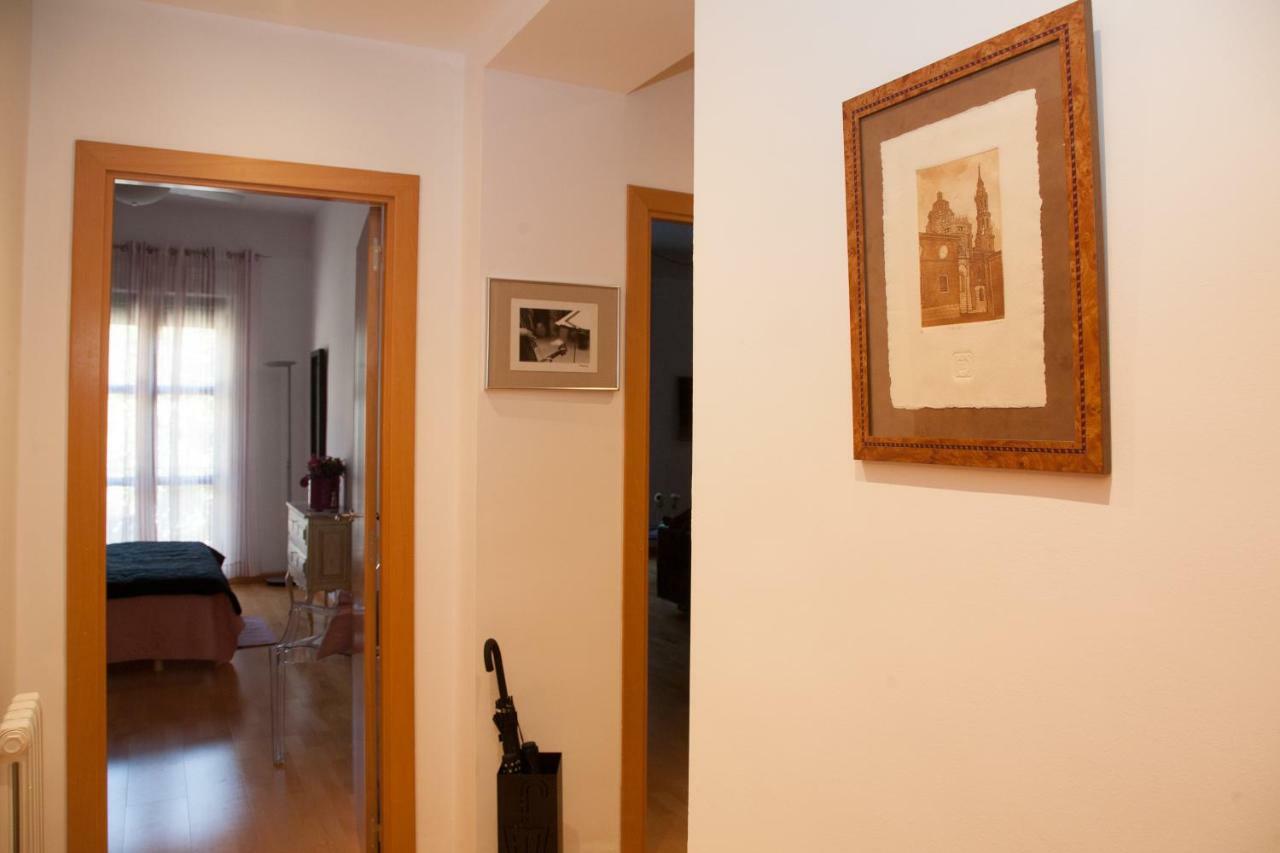 Apartamento Dean Dos Catedrales Zaragoza Exterior foto